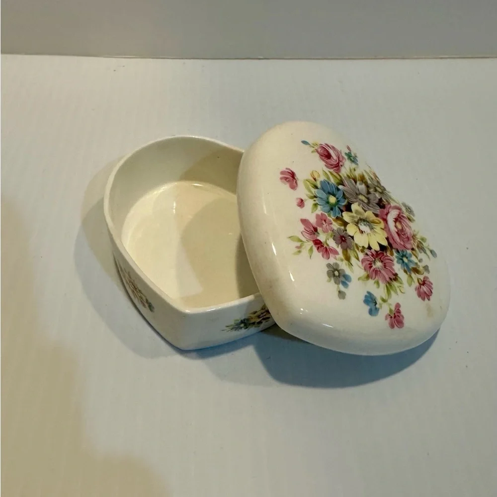 Floral Heart-Shaped Decorative Box